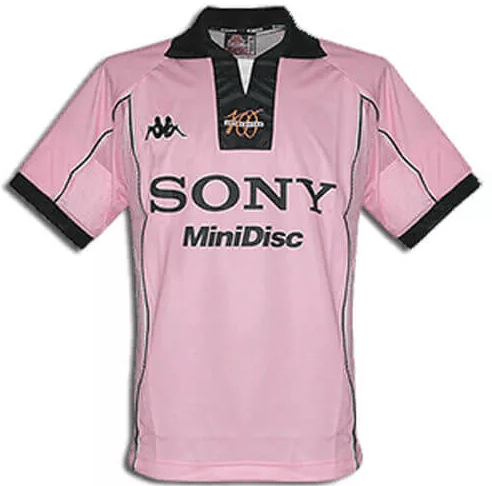 Retro Juventus Away Shirt 1997/98