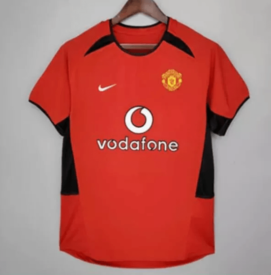 Retro Manchester United Home Shirt 02/04