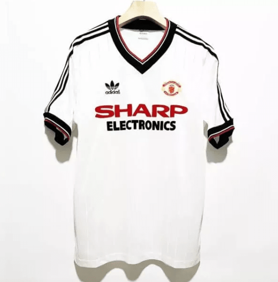 Retro Manchester United Away Shirt 82/83