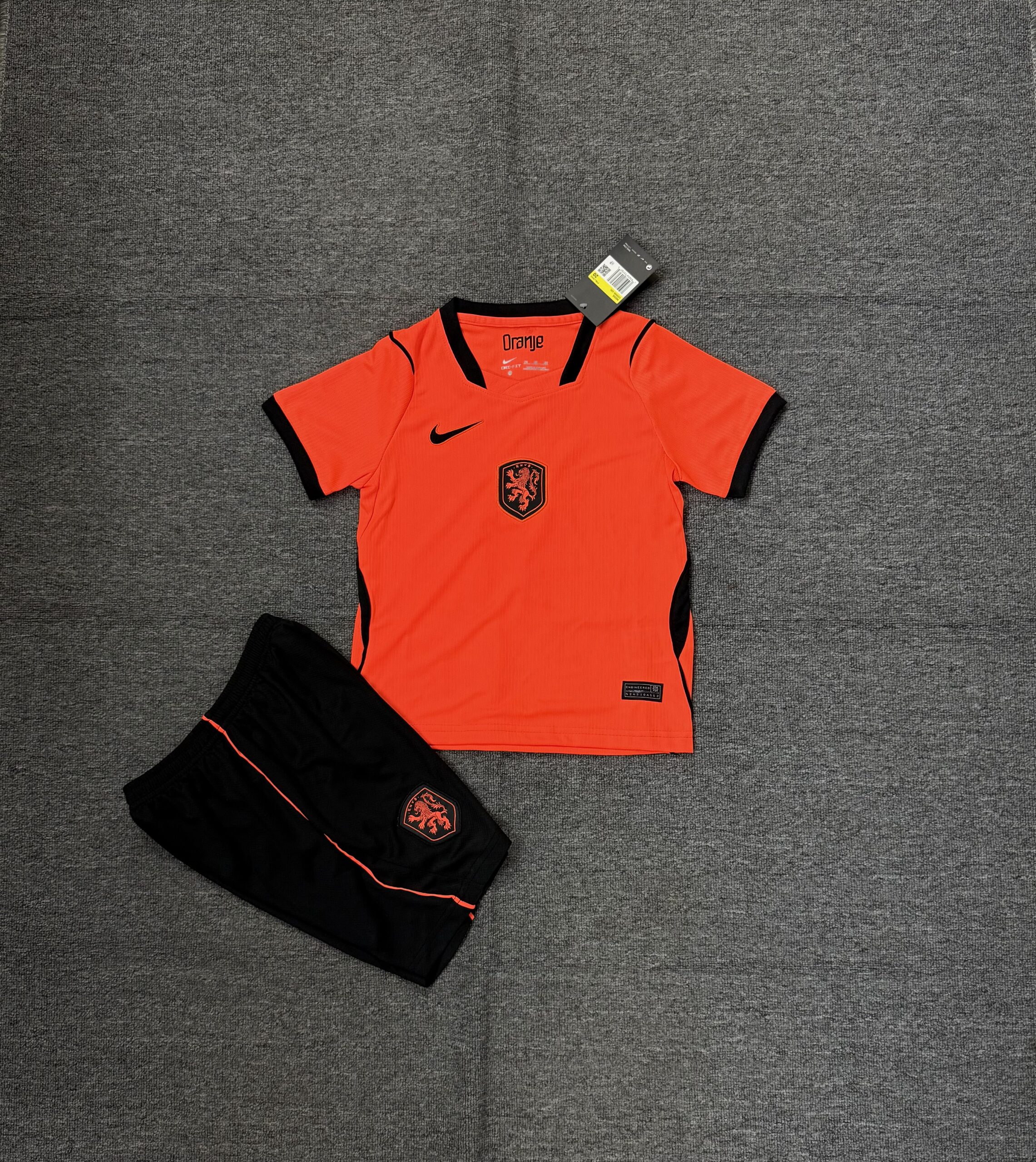 Recycled Materials  Netherlands 2026/27 Stadium Home Younger Kids' Nike Football