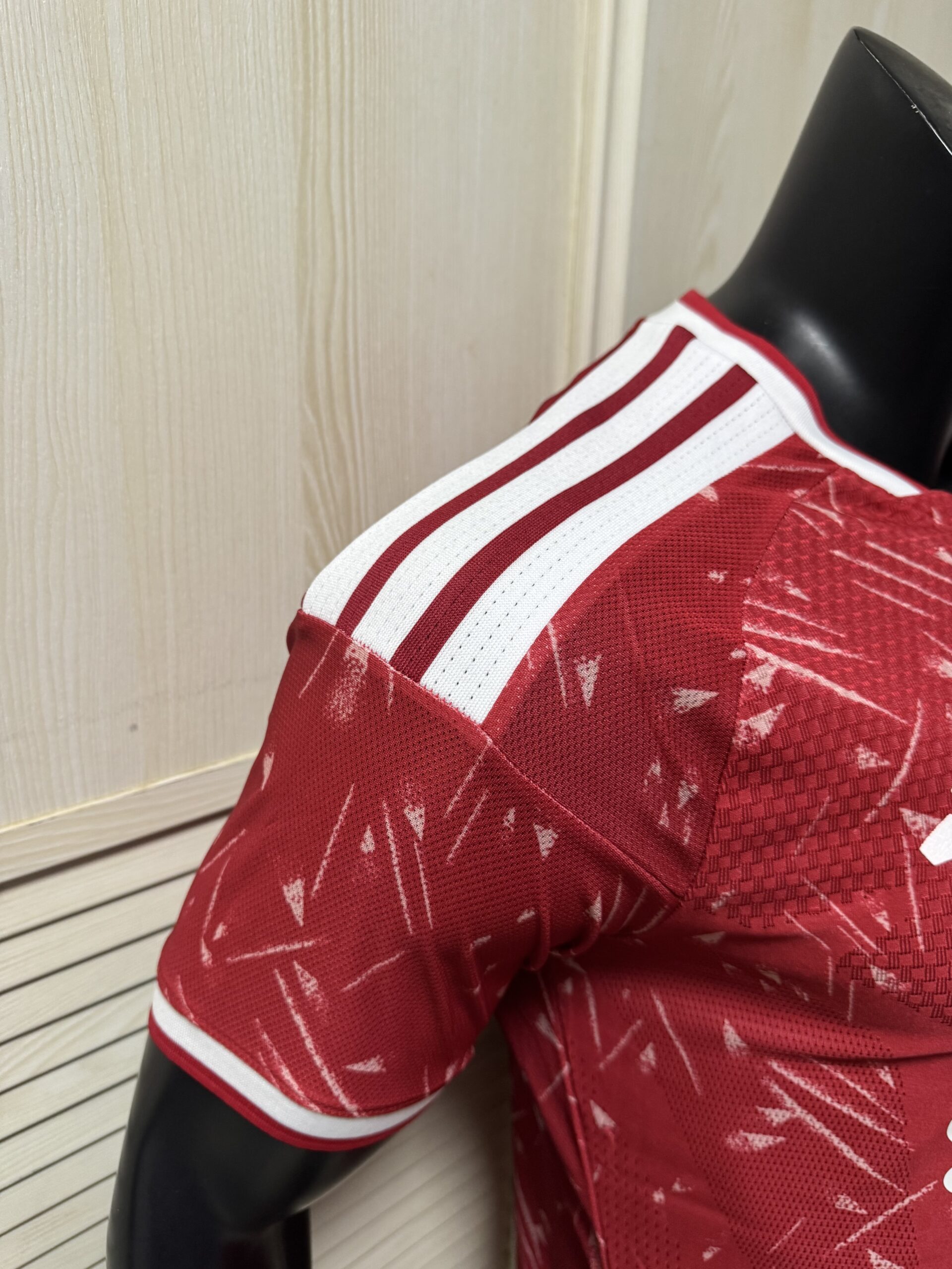 Adidas Liverpool FC 2025/26 Home Jersey – Strawberry Red | AEROREADY Football Shirt | New Adidas Era - Image 3