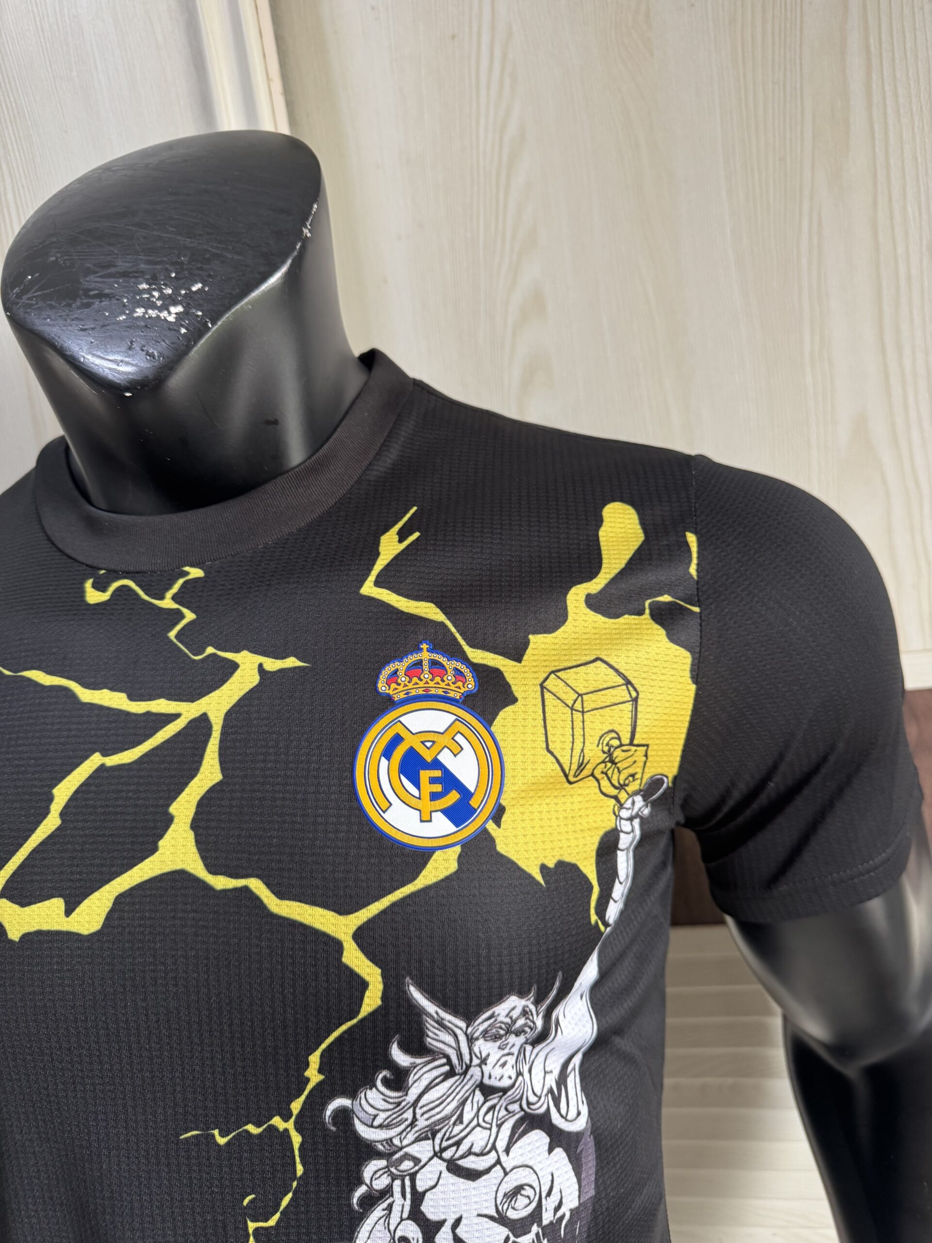 Adidas Real Madrid x Marvel Avengers T-Shirt – Black | Limited Edition Comic Graphic Collab | 2025 Capsule Collection - Image 3