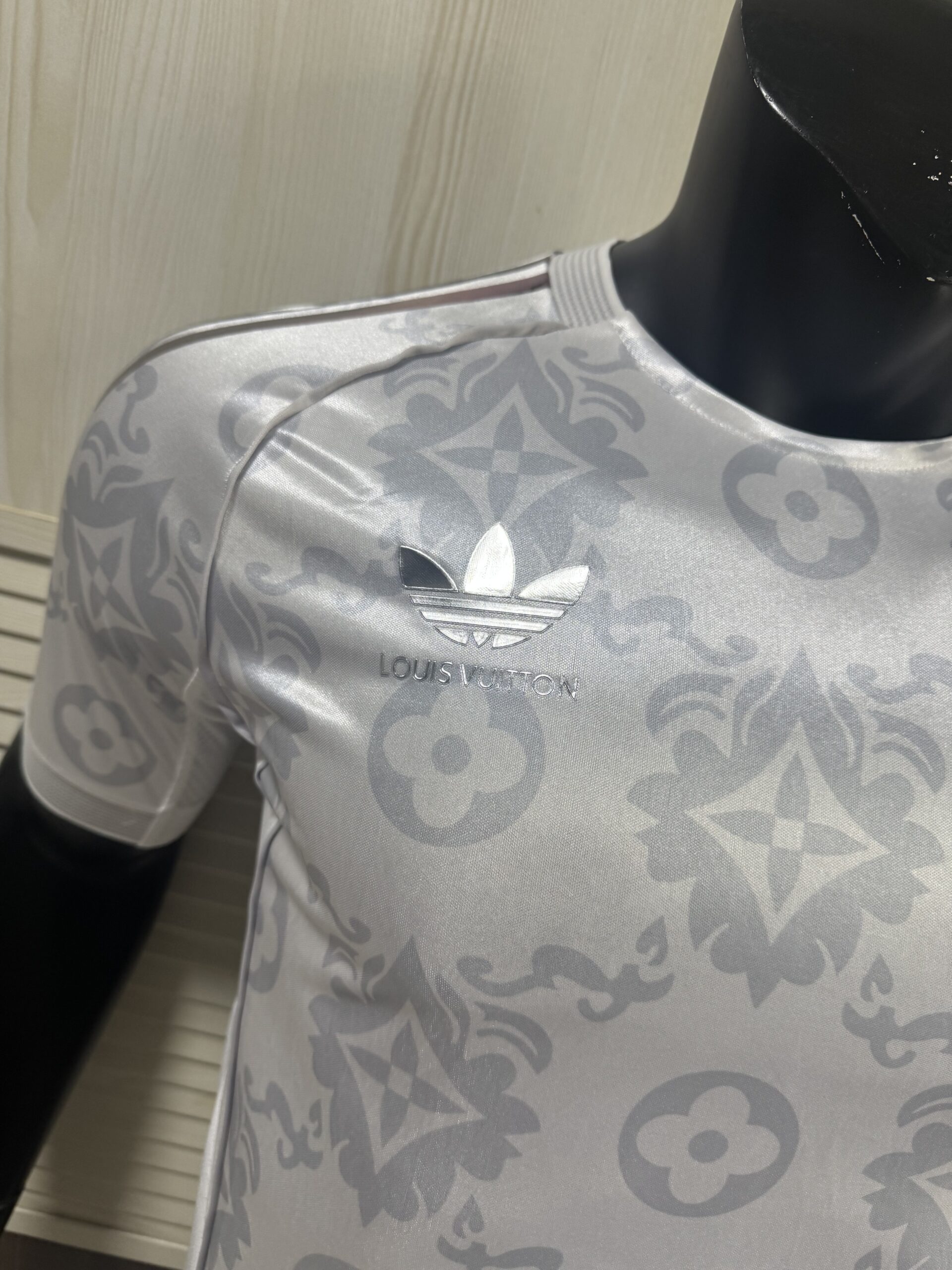 Real Madrid x Louis Vuitton 2025/26 Custom Player Version Jersey – LV Monogram Special Edition Shirt - Image 3