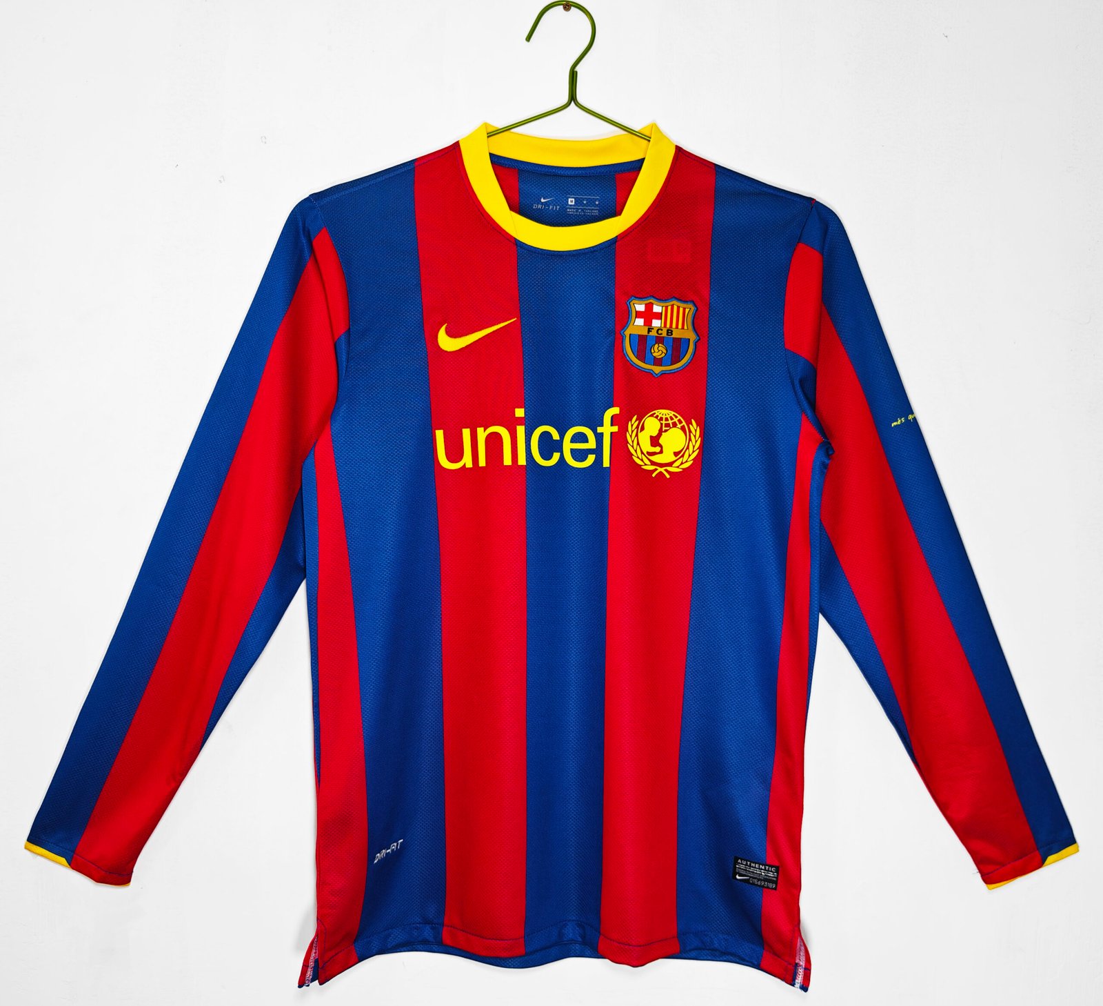 2010/11 Barcelona Home La Liga Version 3B12